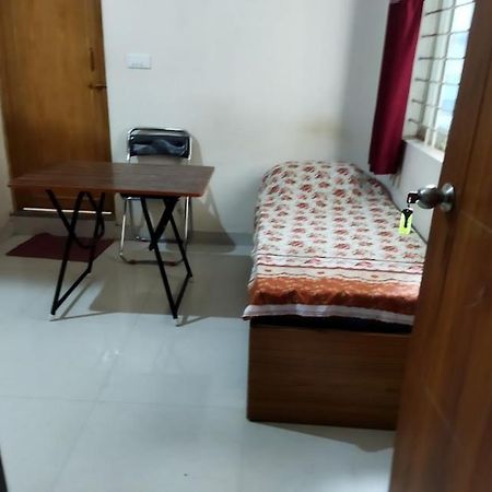 Hostel Stoneroof Guest Pg Whitefield Exterior foto